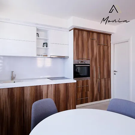 Apartman Monia شقة