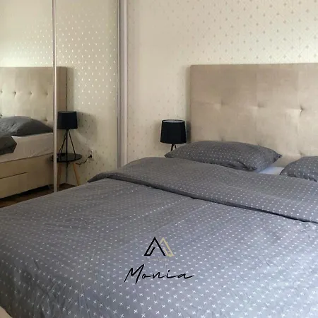 شقة Apartman Monia Lukavica